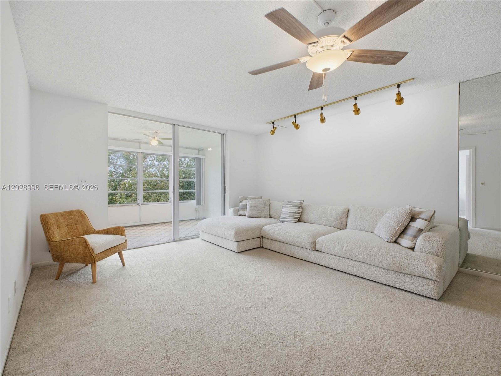 14623 Bonaire Boulevard 405 Property Photo 12
