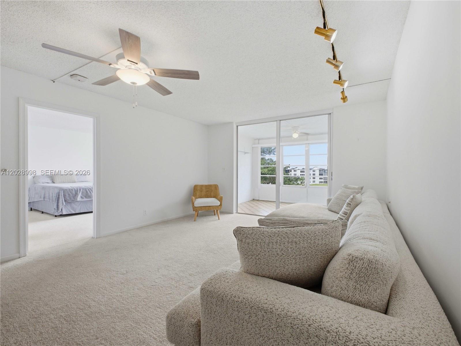14623 Bonaire Boulevard 405 Property Photo 13