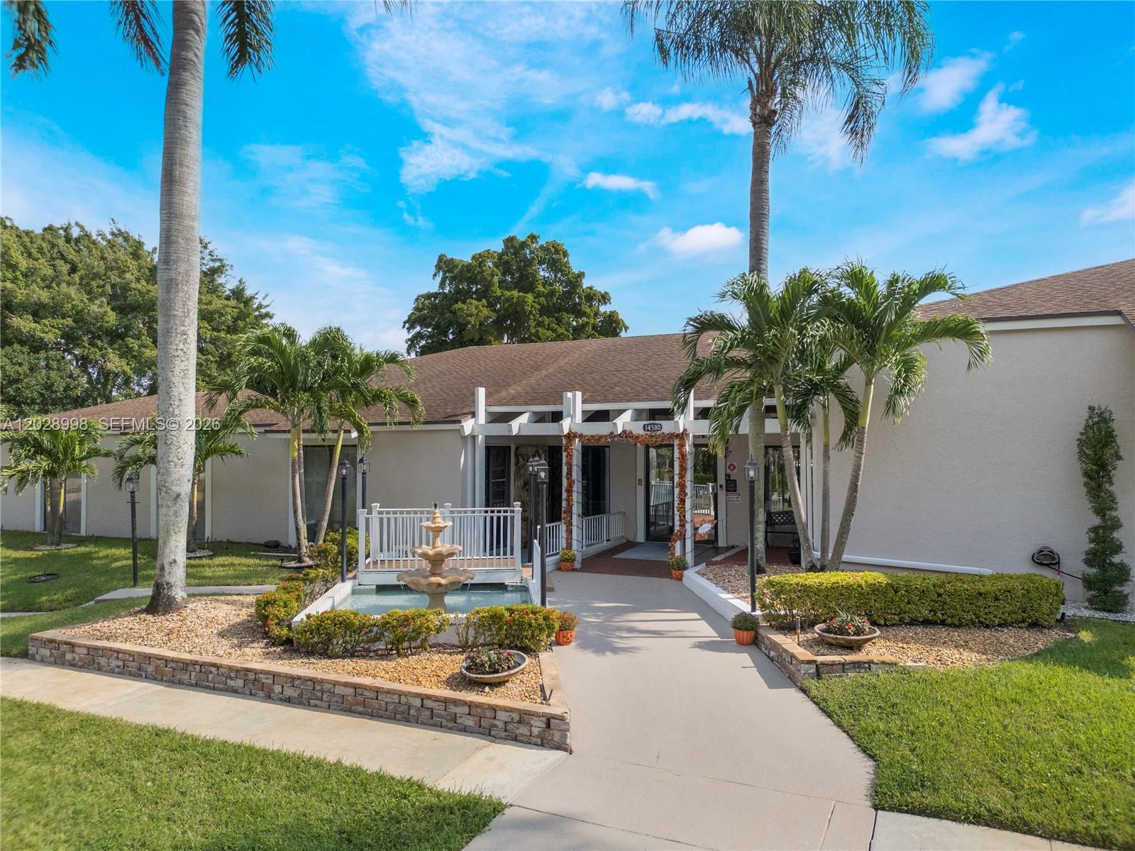 14623 Bonaire Boulevard 405 Property Photo 28