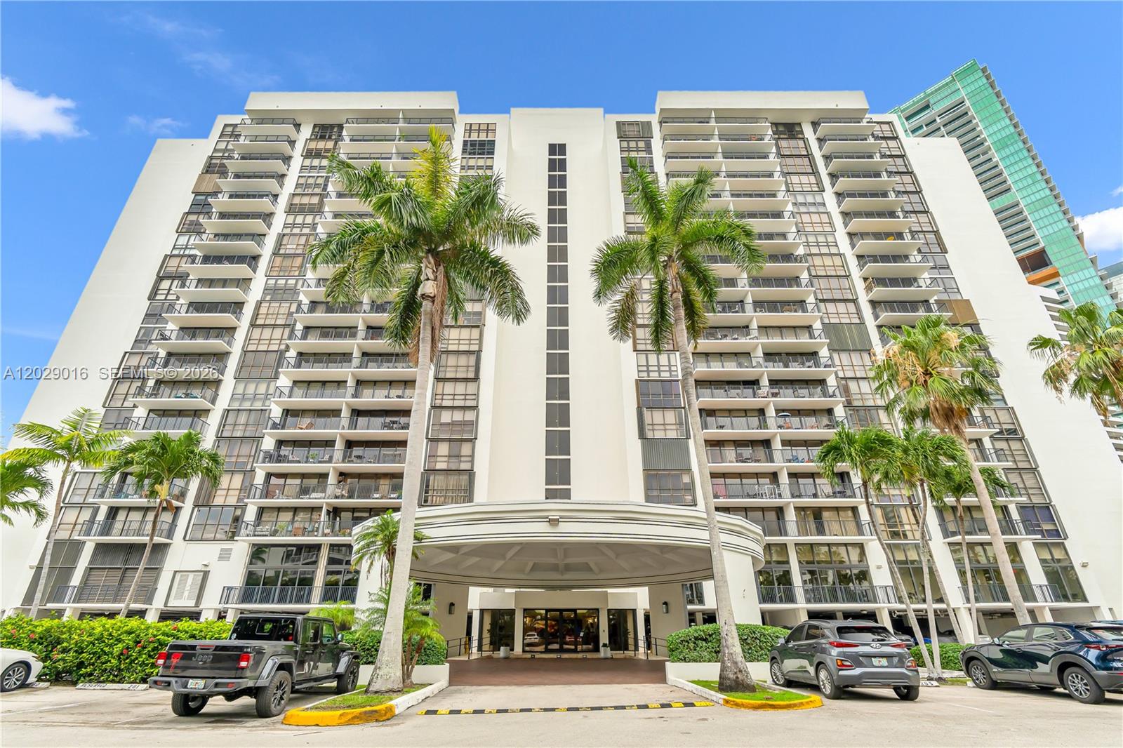 1450 Brickell Bay Drive 1815 Property Photo 1