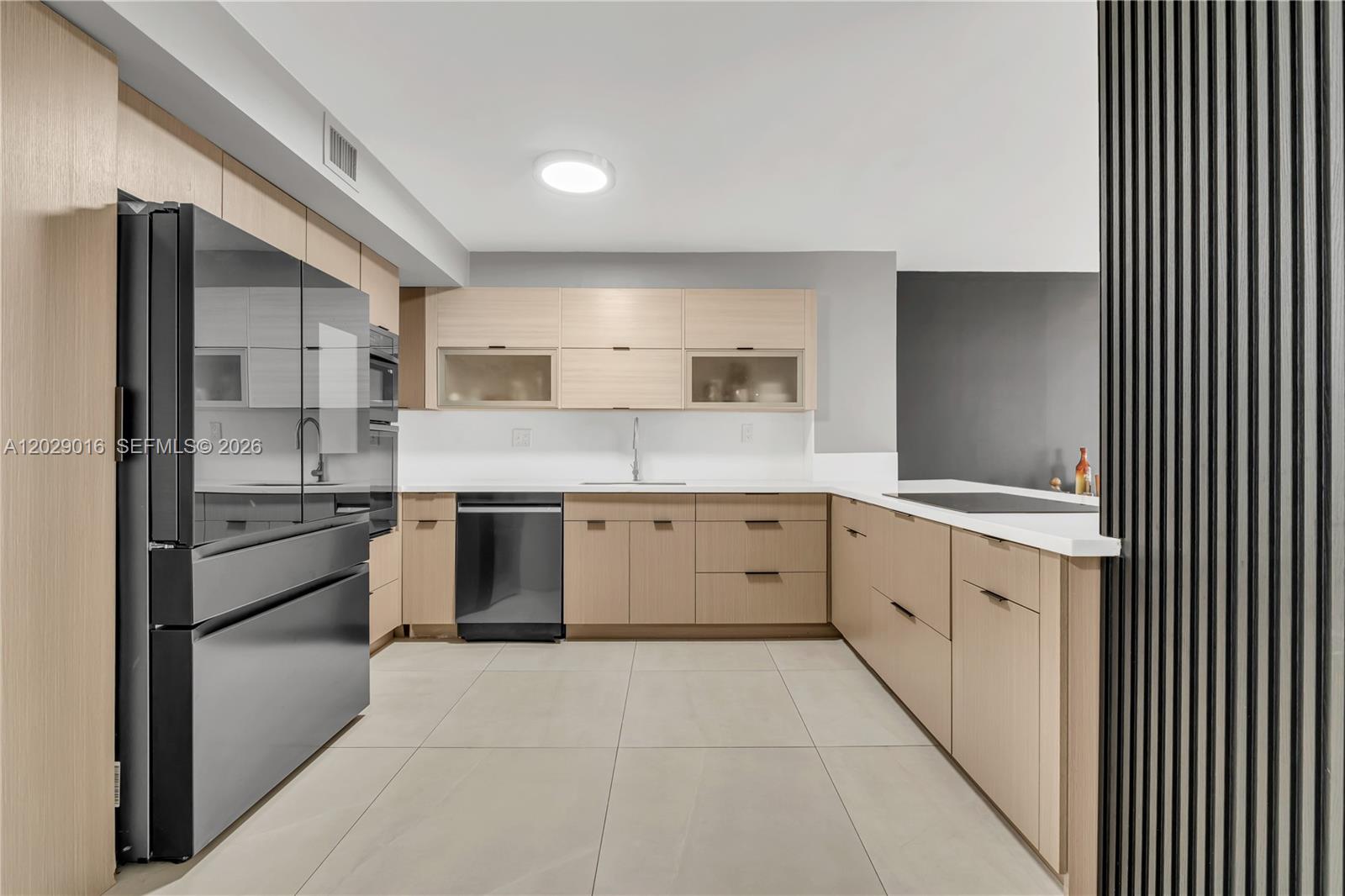 1450 Brickell Bay Drive 1815 Property Photo 8
