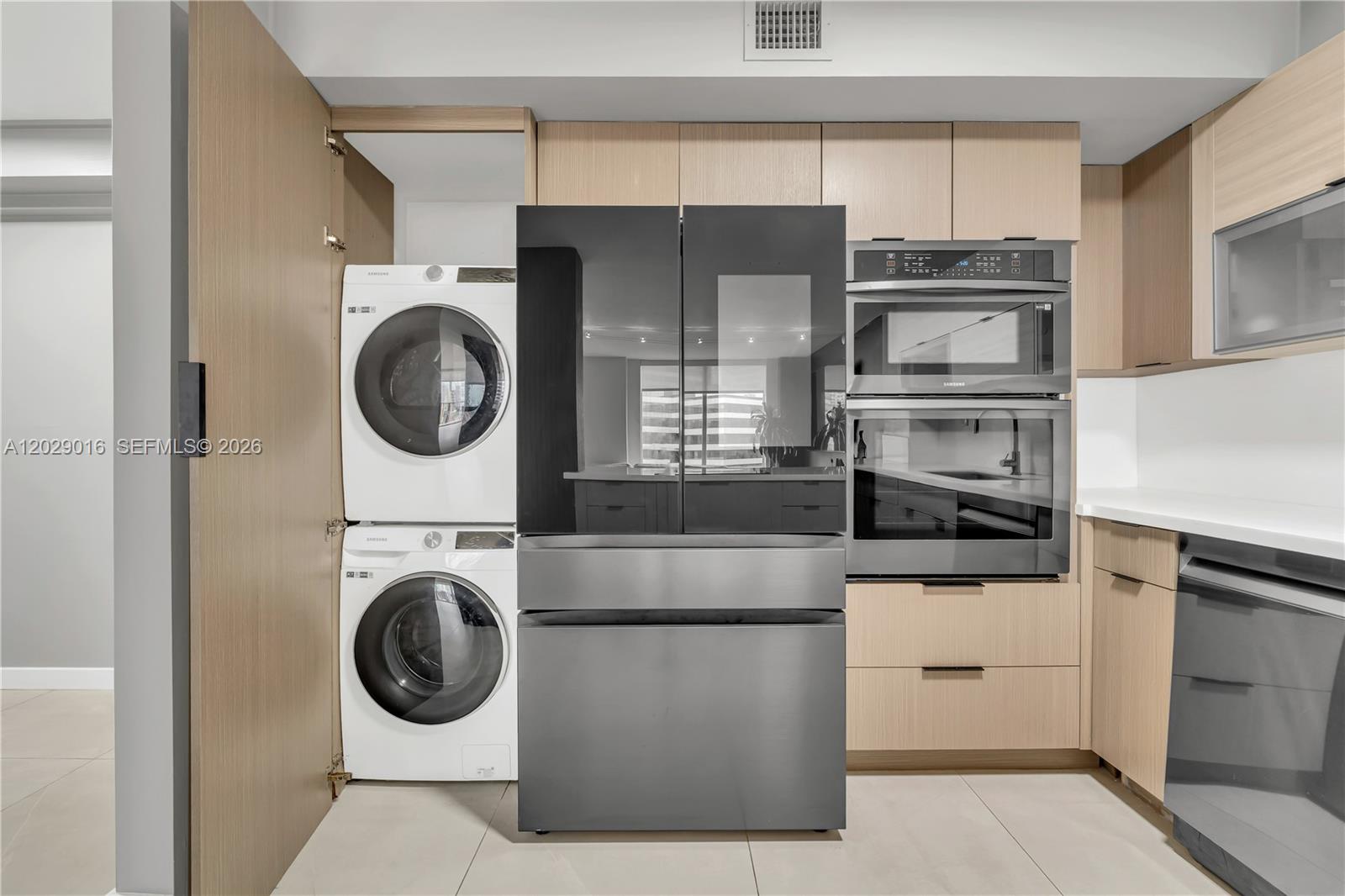 1450 Brickell Bay Drive 1815 Property Photo 11