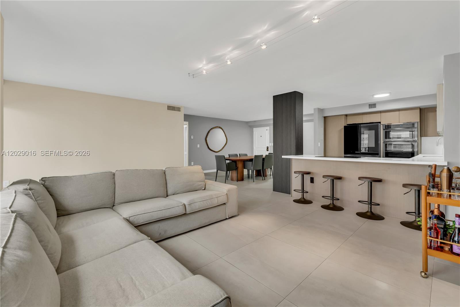 1450 Brickell Bay Drive 1815 Property Photo 18