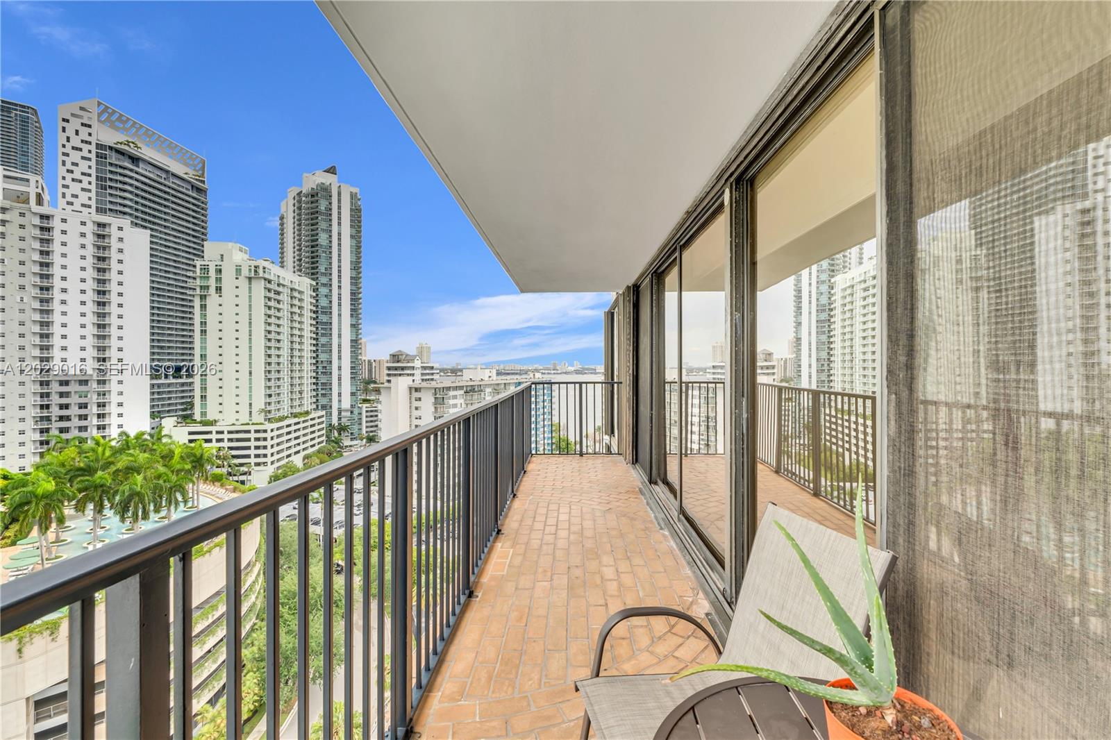 1450 Brickell Bay Drive 1815 Property Photo 33