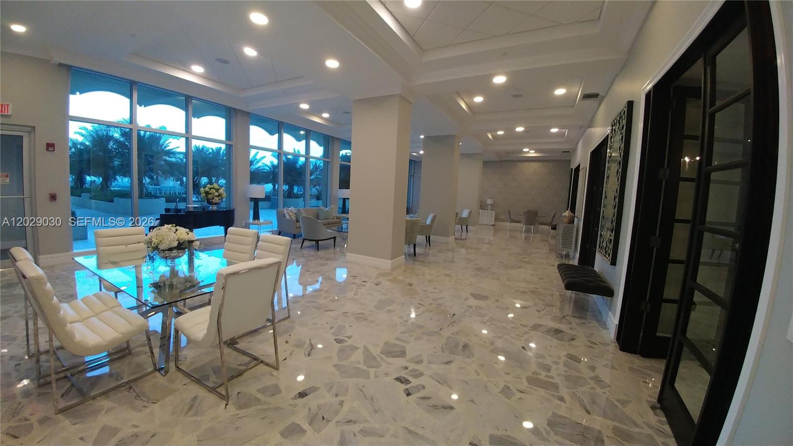 2501 S Ocean Drive L04 Property Photo 18
