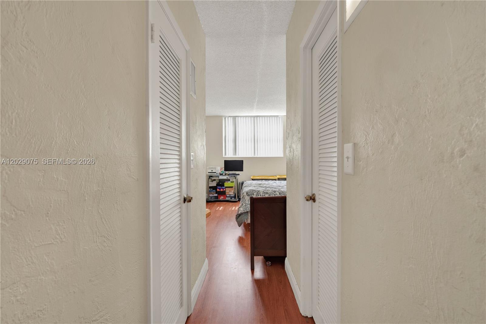 19390 Collins Avenue 1419 Property Photo 17