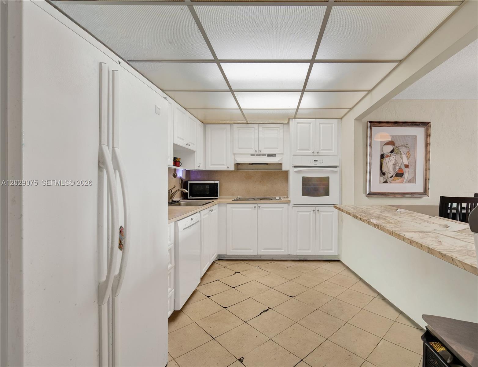 19390 Collins Avenue 1419 Property Photo 21