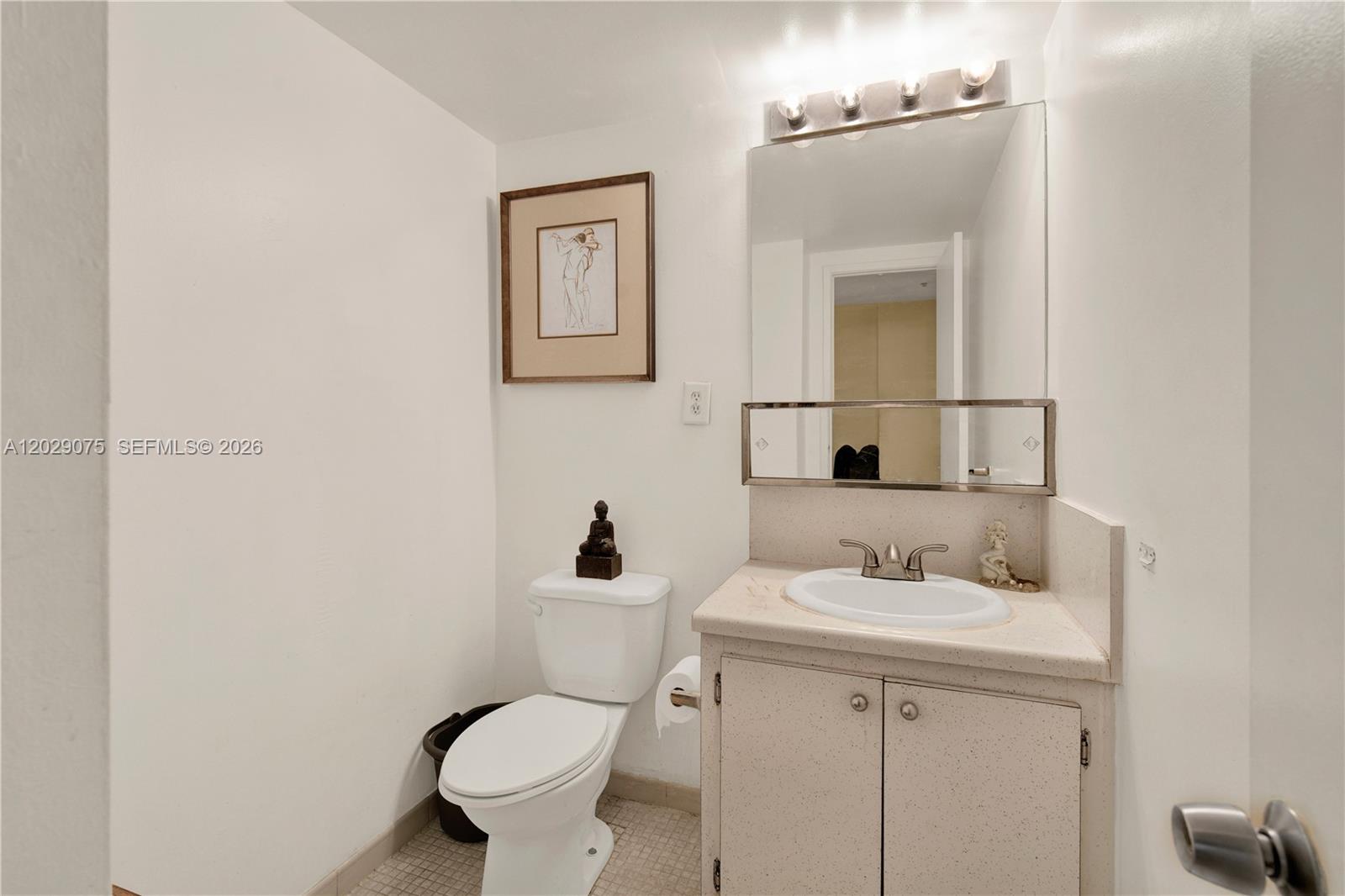 19390 Collins Avenue 1419 Property Photo 22