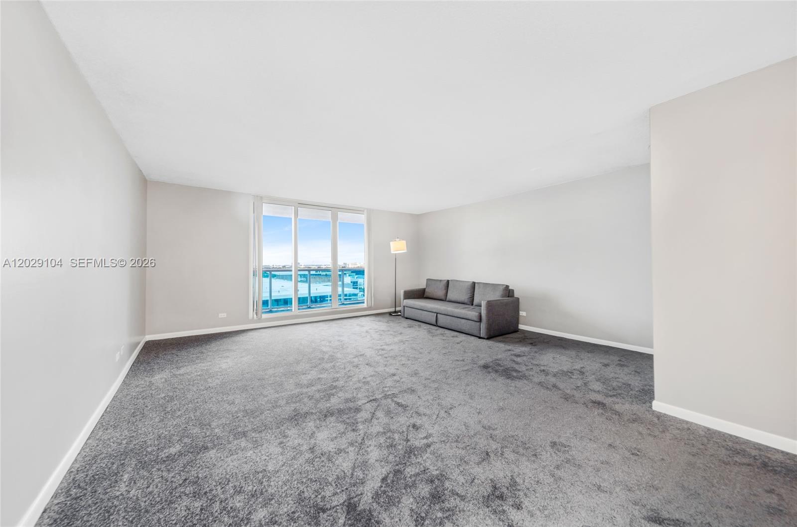 2301 Collins Avenue 1030 Property Photo 9