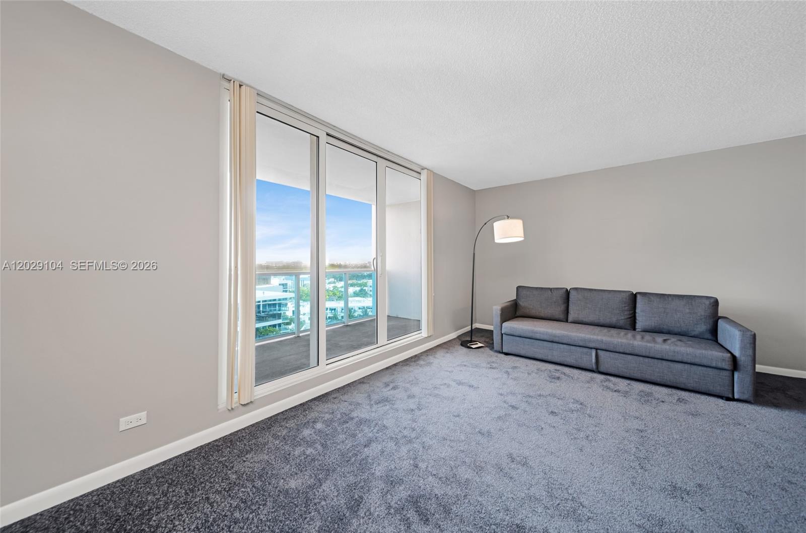 2301 Collins Avenue 1030 Property Photo 12