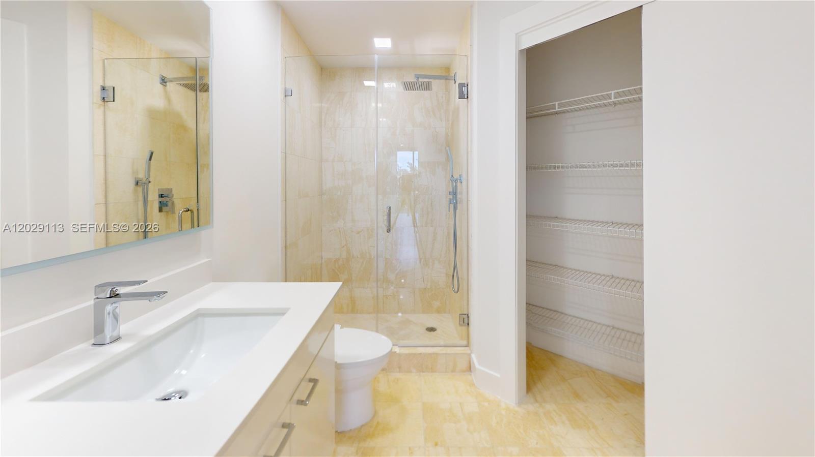 21050 Ne 38th Avenue 305 Property Photo 56