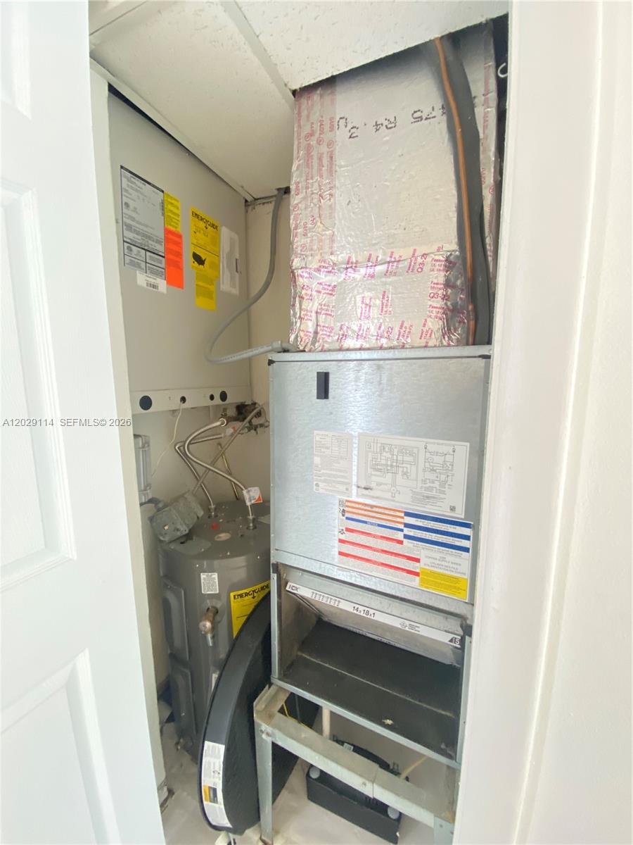 2920 Point East Drive N611 Property Photo 10
