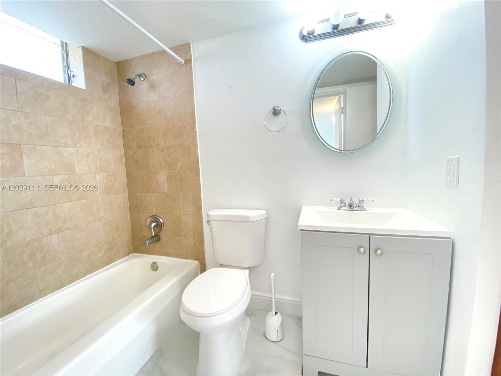 2920 Point East Drive N611 Property Photo 12