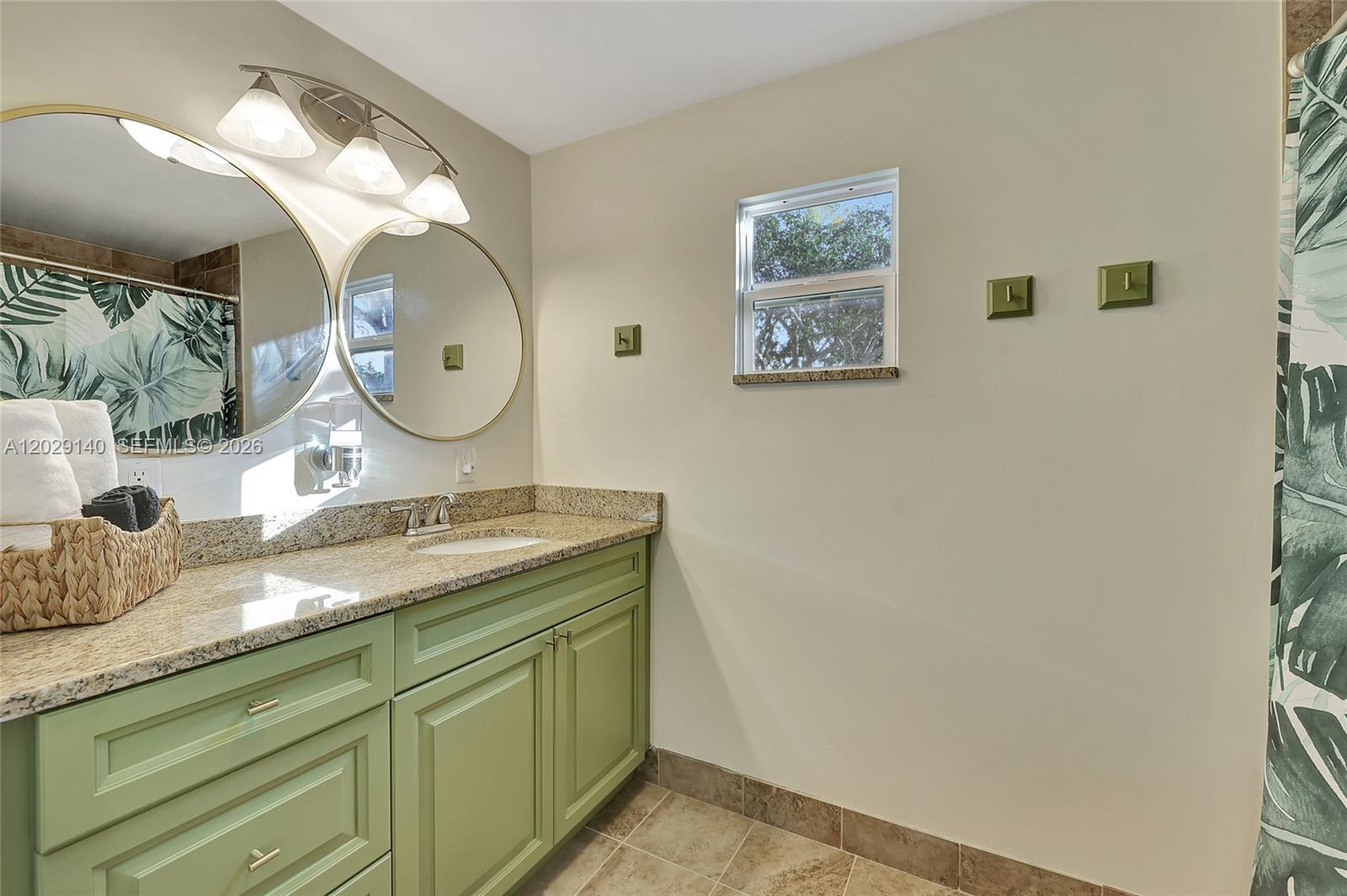 A12029140 Property Photo 20