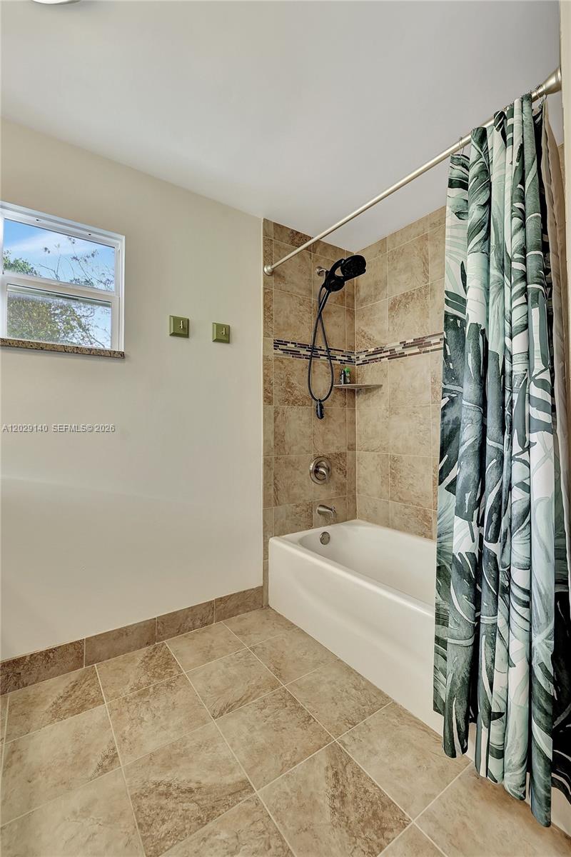 A12029140 Property Photo 22