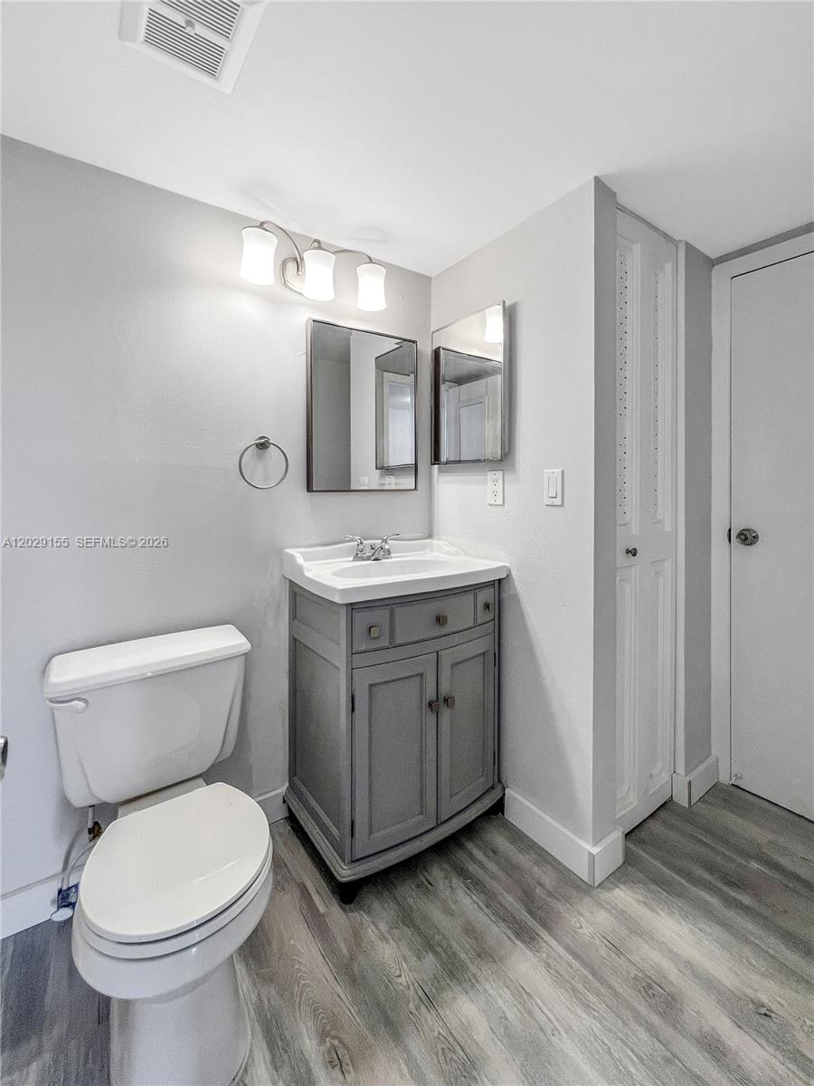 3475 N Country Club Drive 503 Property Photo 14