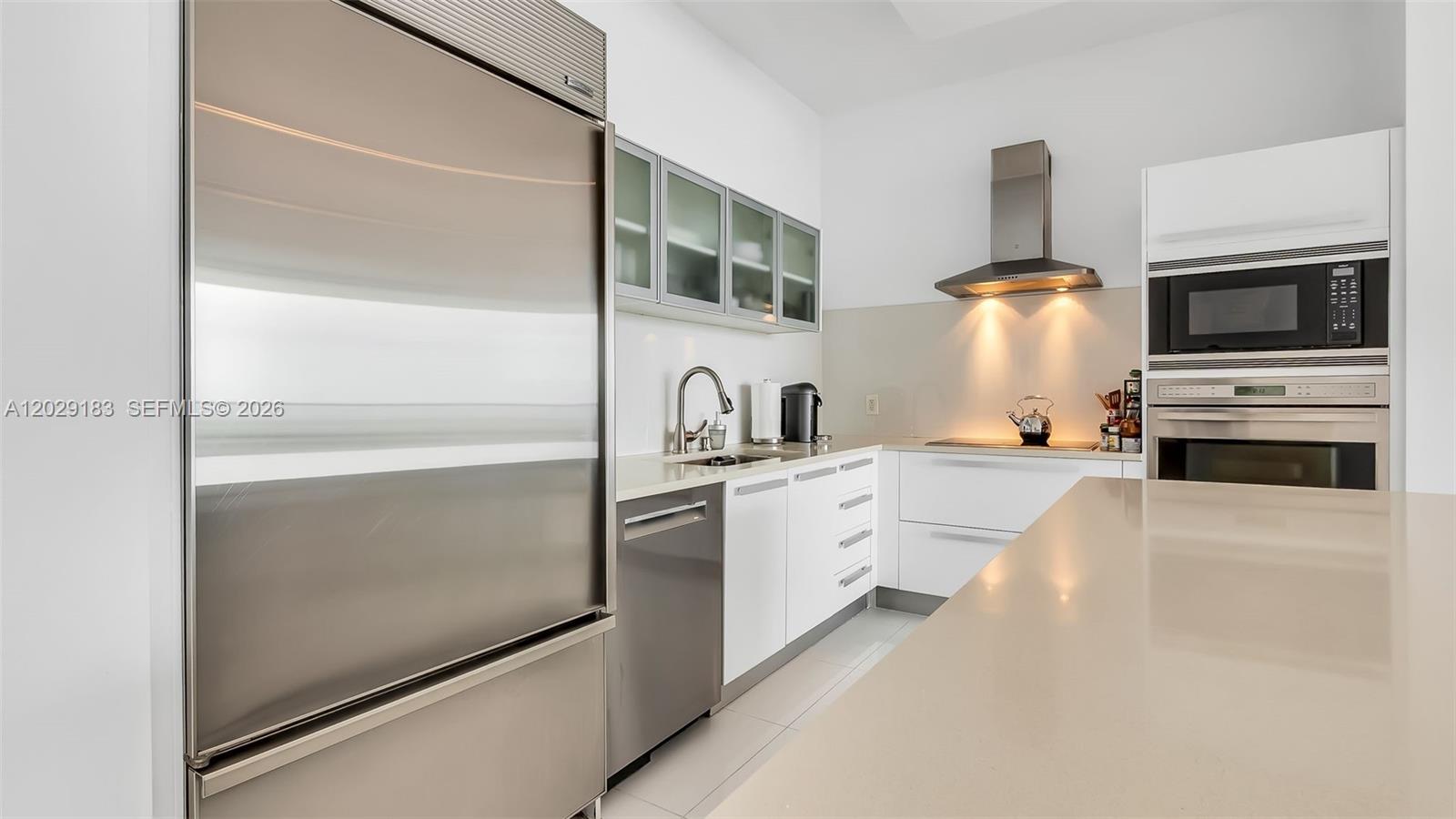 2020 N Bayshore Drive 2603 Property Photo 8