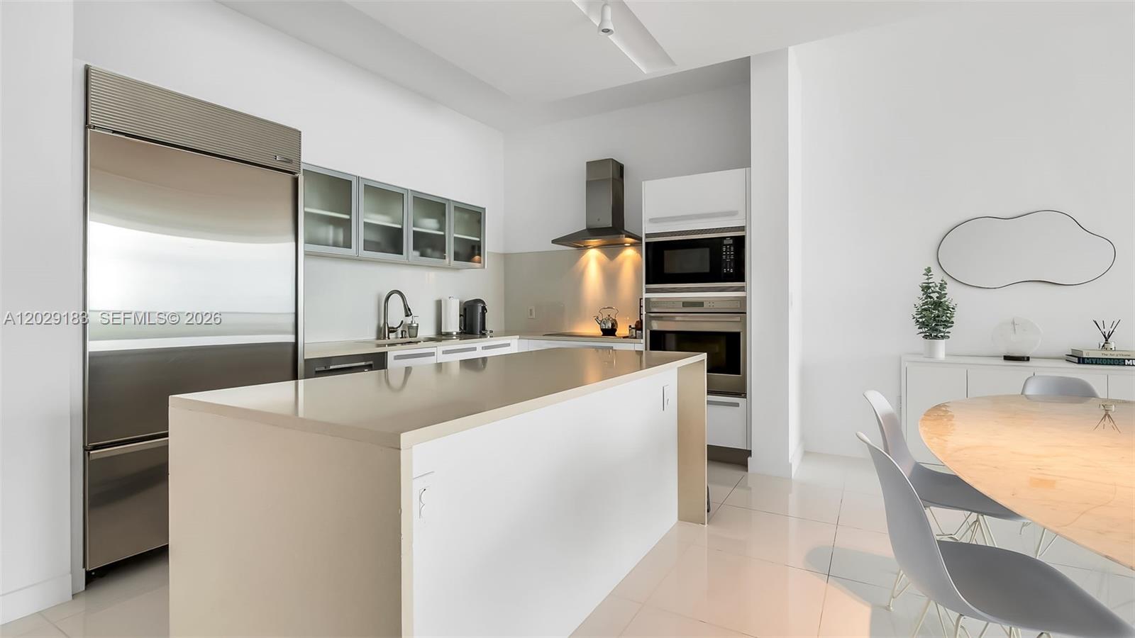 2020 N Bayshore Drive 2603 Property Photo 13