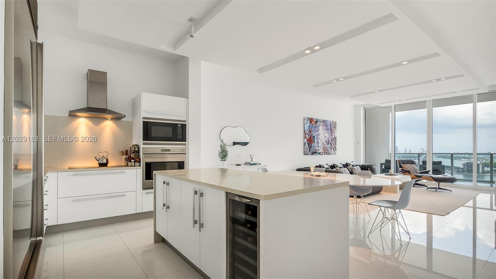 2020 N Bayshore Drive 2603 Property Photo 16