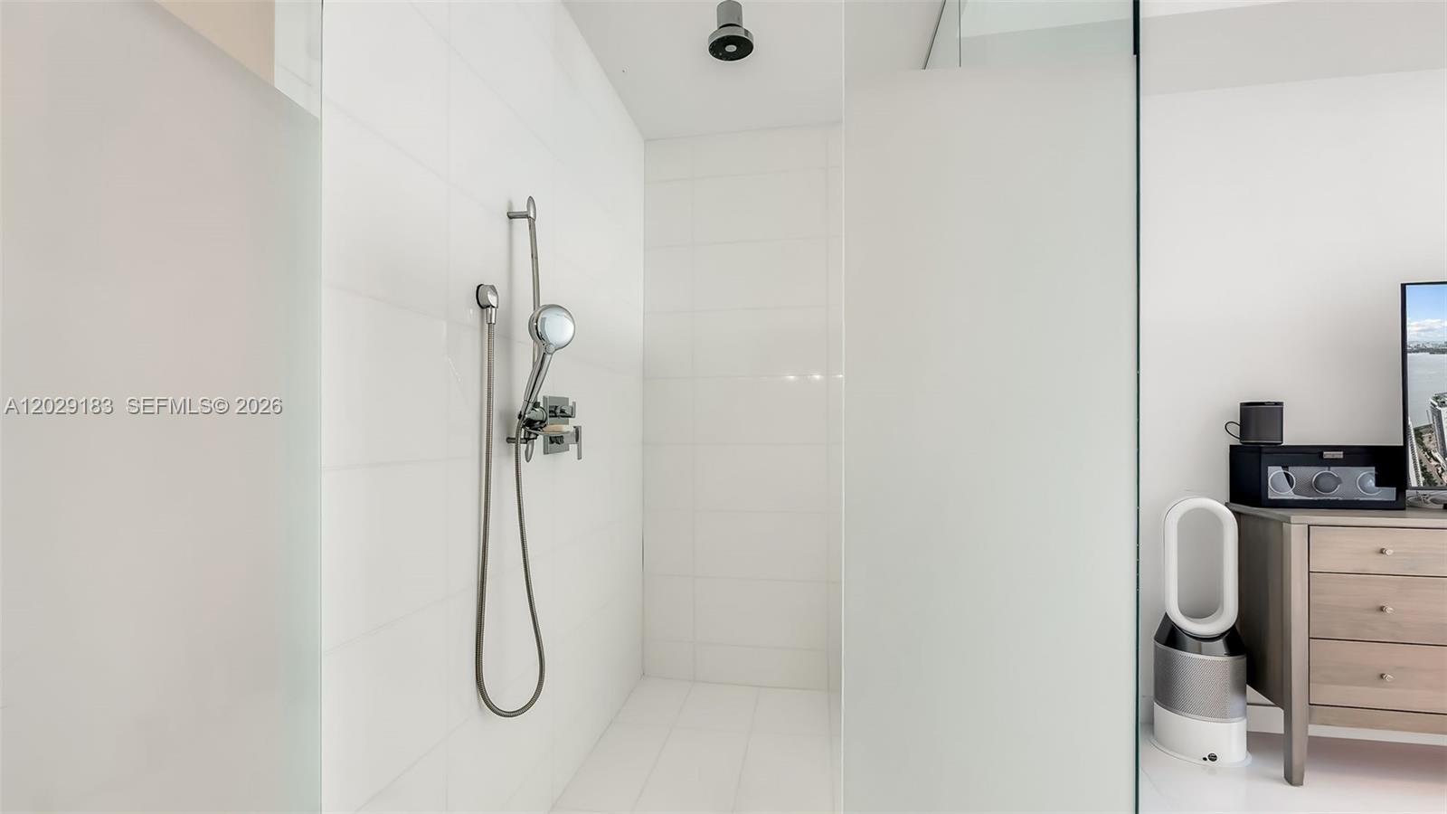 2020 N Bayshore Drive 2603 Property Photo 28