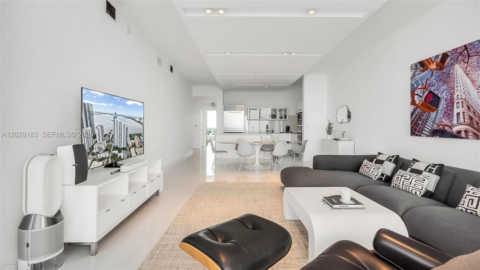 2020 N Bayshore Drive 2603 Property Photo 29
