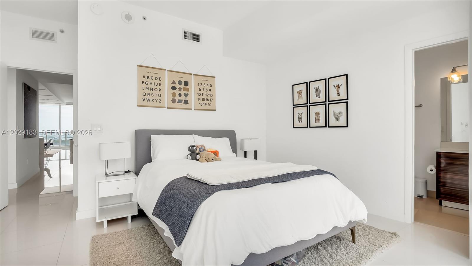 2020 N Bayshore Drive 2603 Property Photo 32