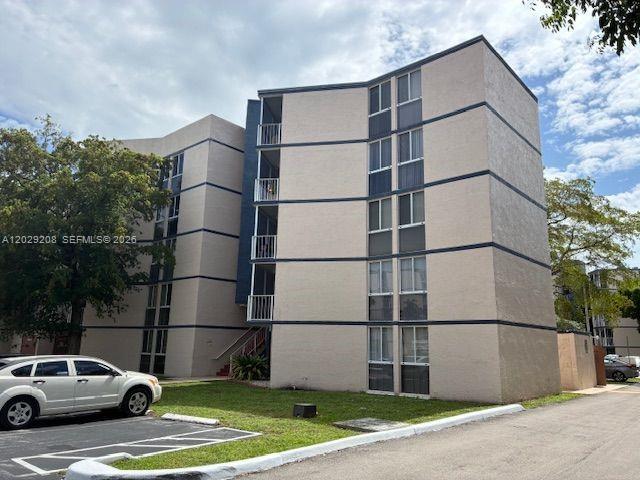 7075 Nw 186th Street C507 Property Photo 1