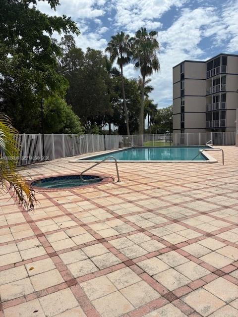 7075 Nw 186th Street C507 Property Photo 12