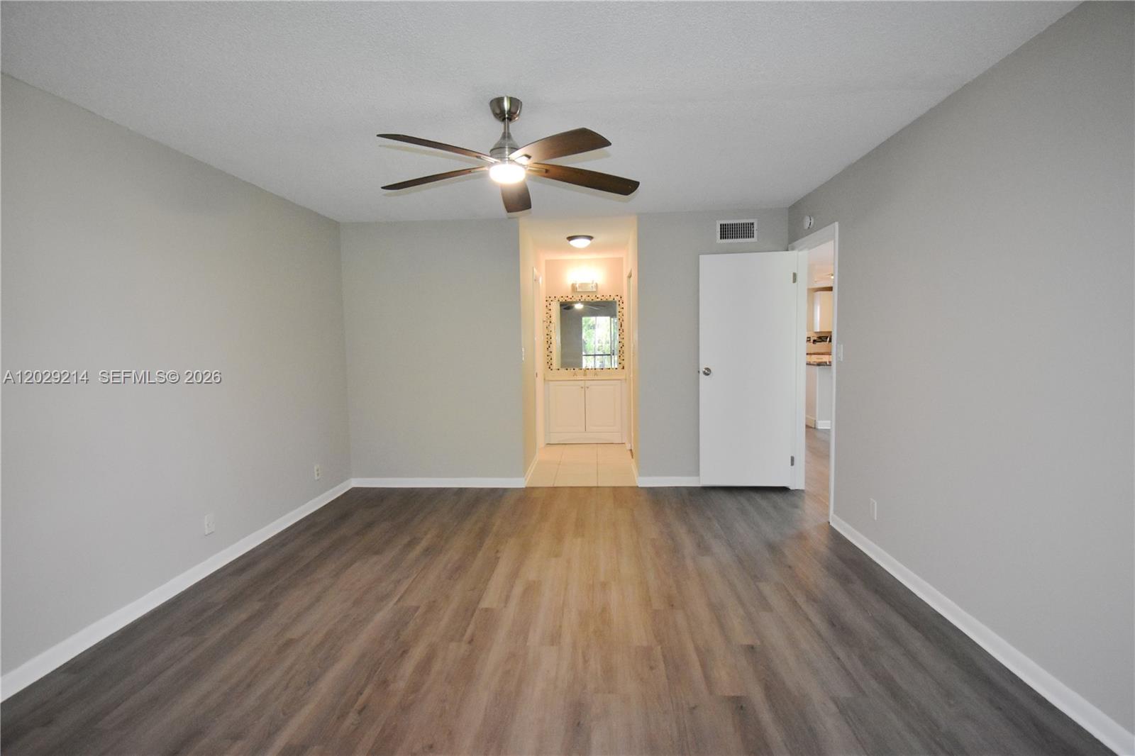 6080 Nw 44th Street 201 Property Photo 12
