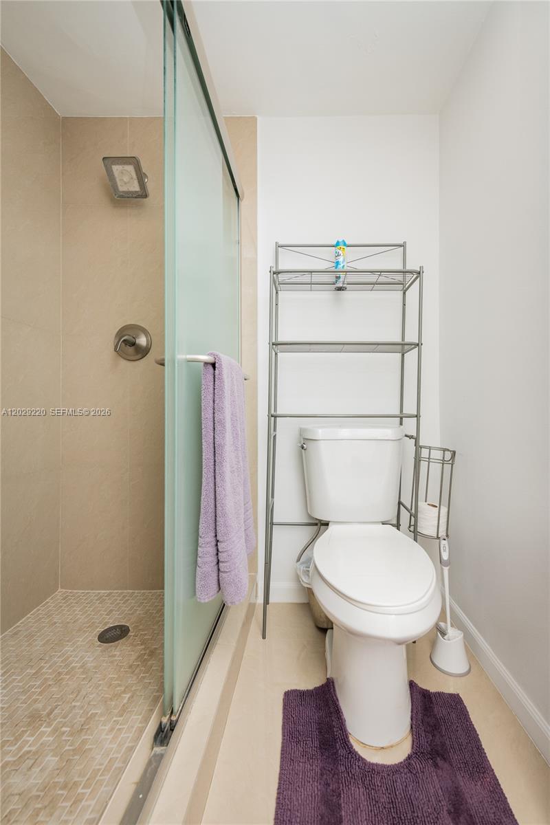 3505 S Ocean Drive 221 Property Photo 27