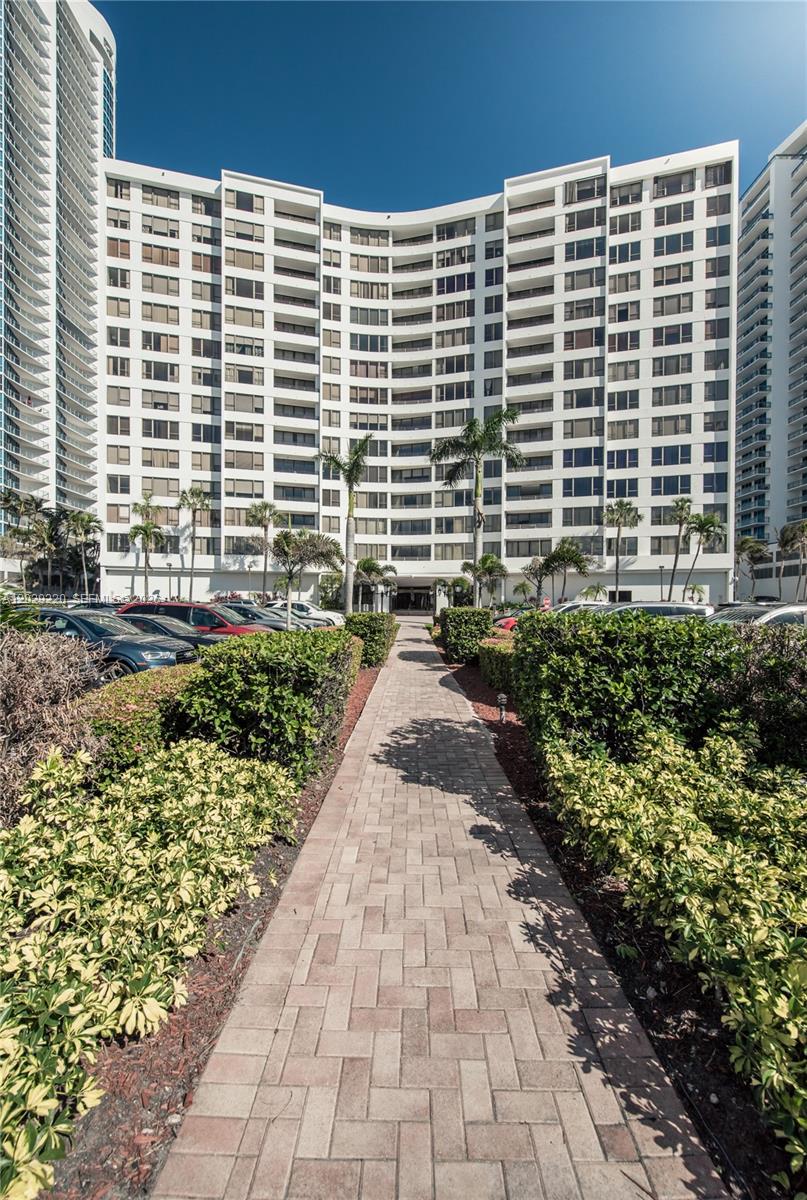 3505 S Ocean Drive 221 Property Photo 48