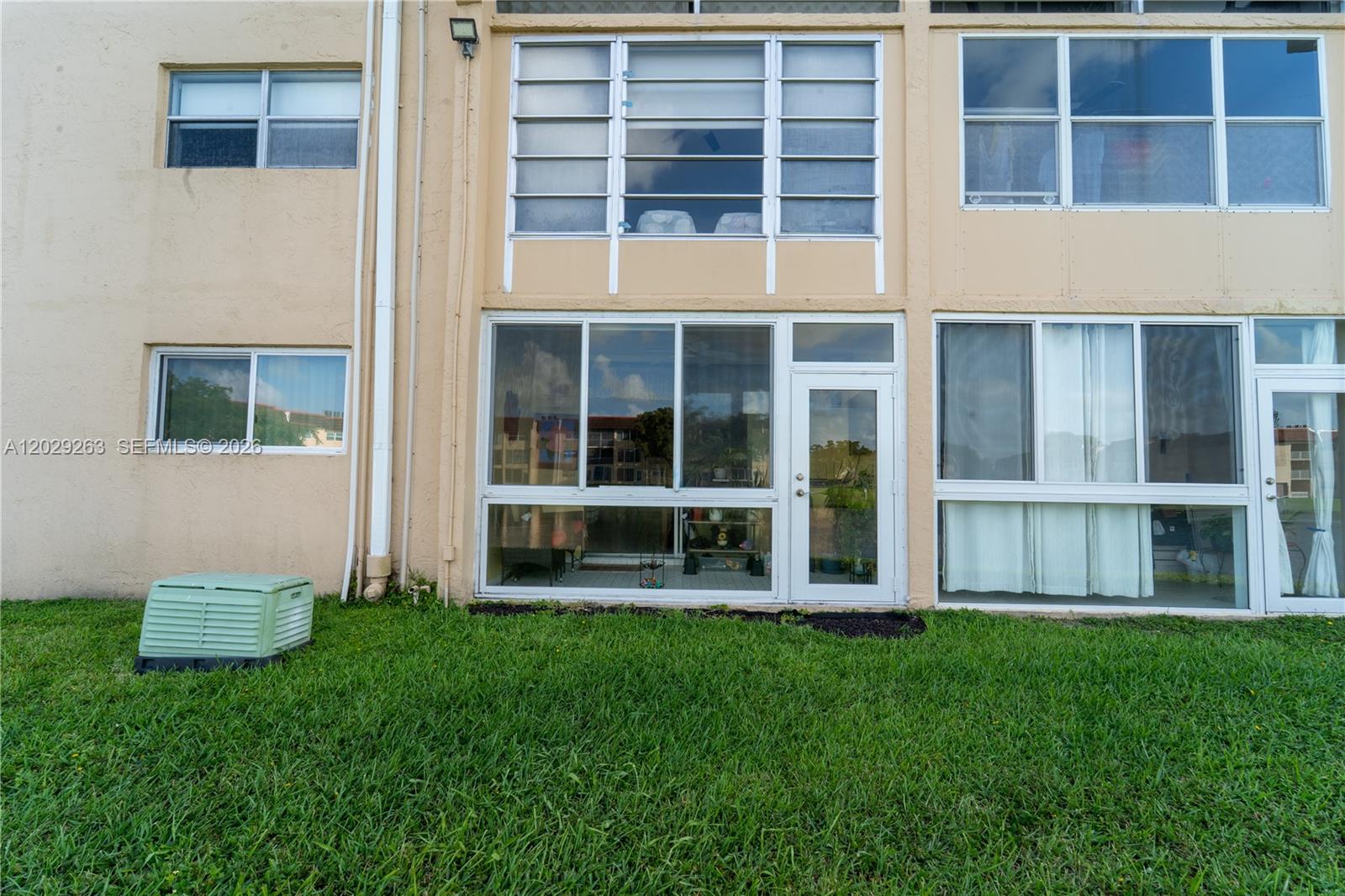 2811 N Pine Island Road 102 Property Photo 17