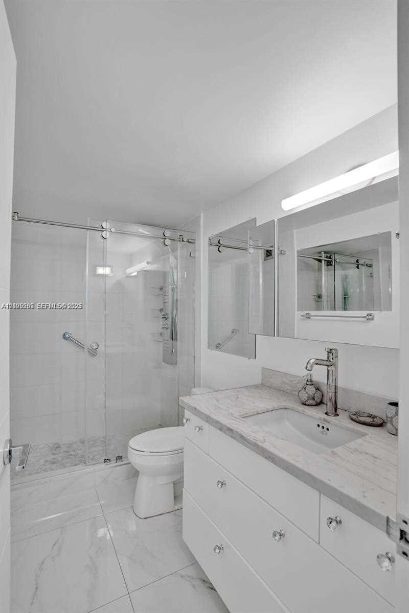 2500 Parkview Drive 1008 Property Photo 2