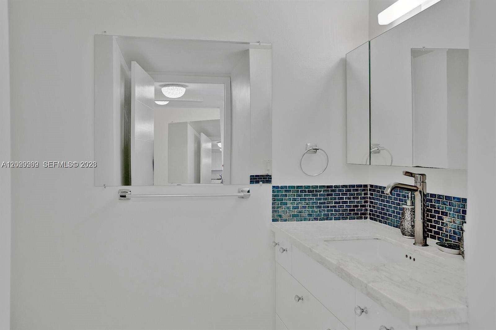 2500 Parkview Drive 1008 Property Photo 4