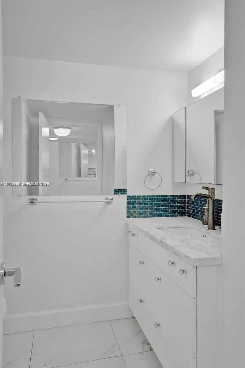 2500 Parkview Drive 1008 Property Photo 5