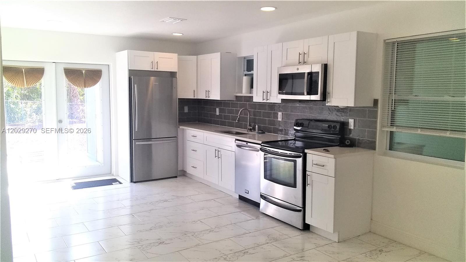 710 52nd Street Property Photo 1