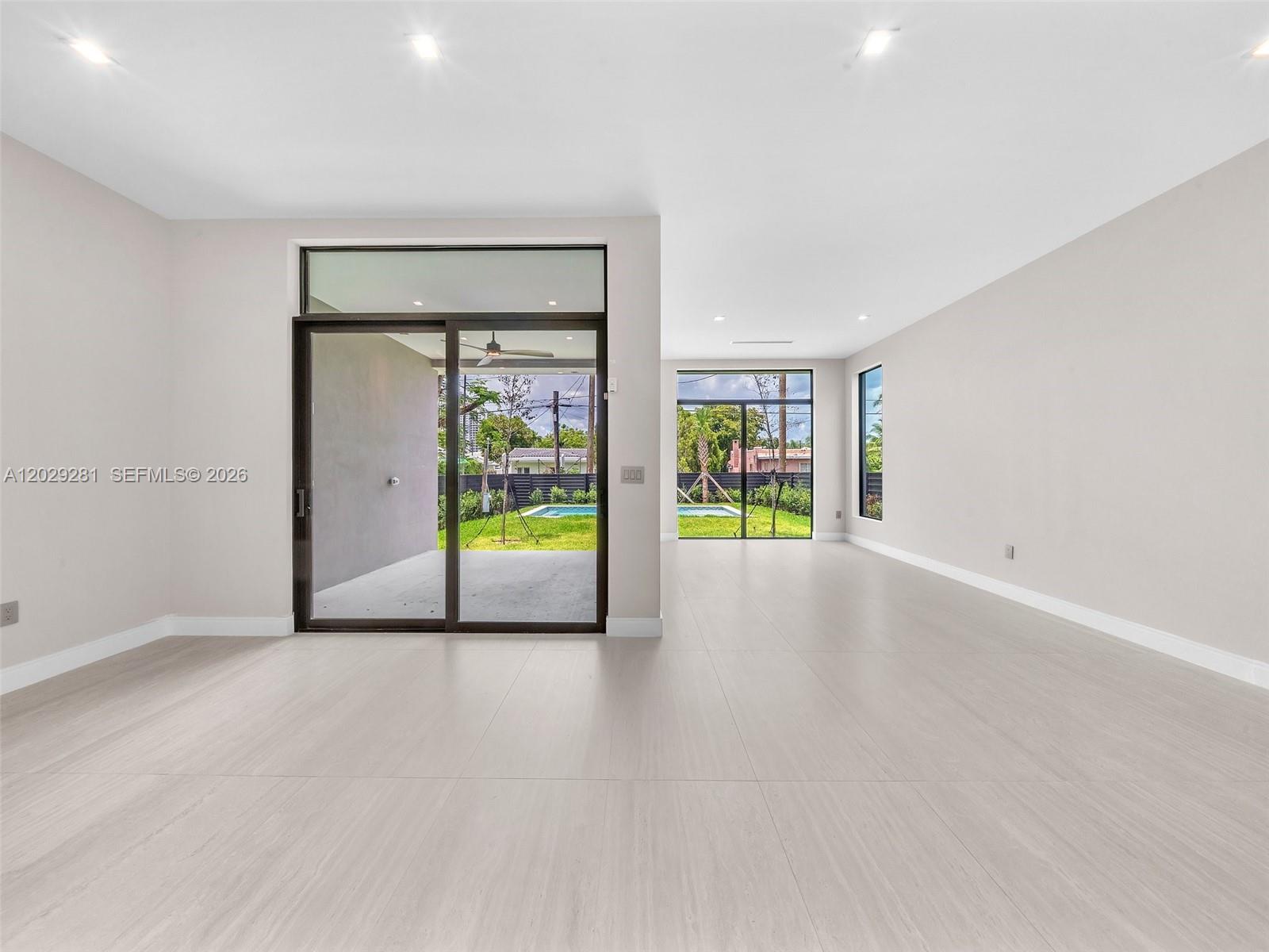 1637 Monroe Street Property Photo 19