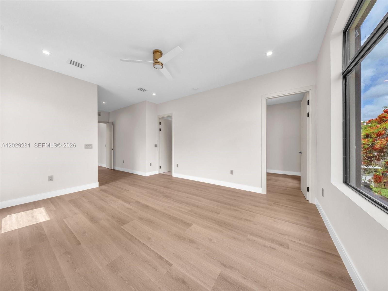 1637 Monroe Street Property Photo 27
