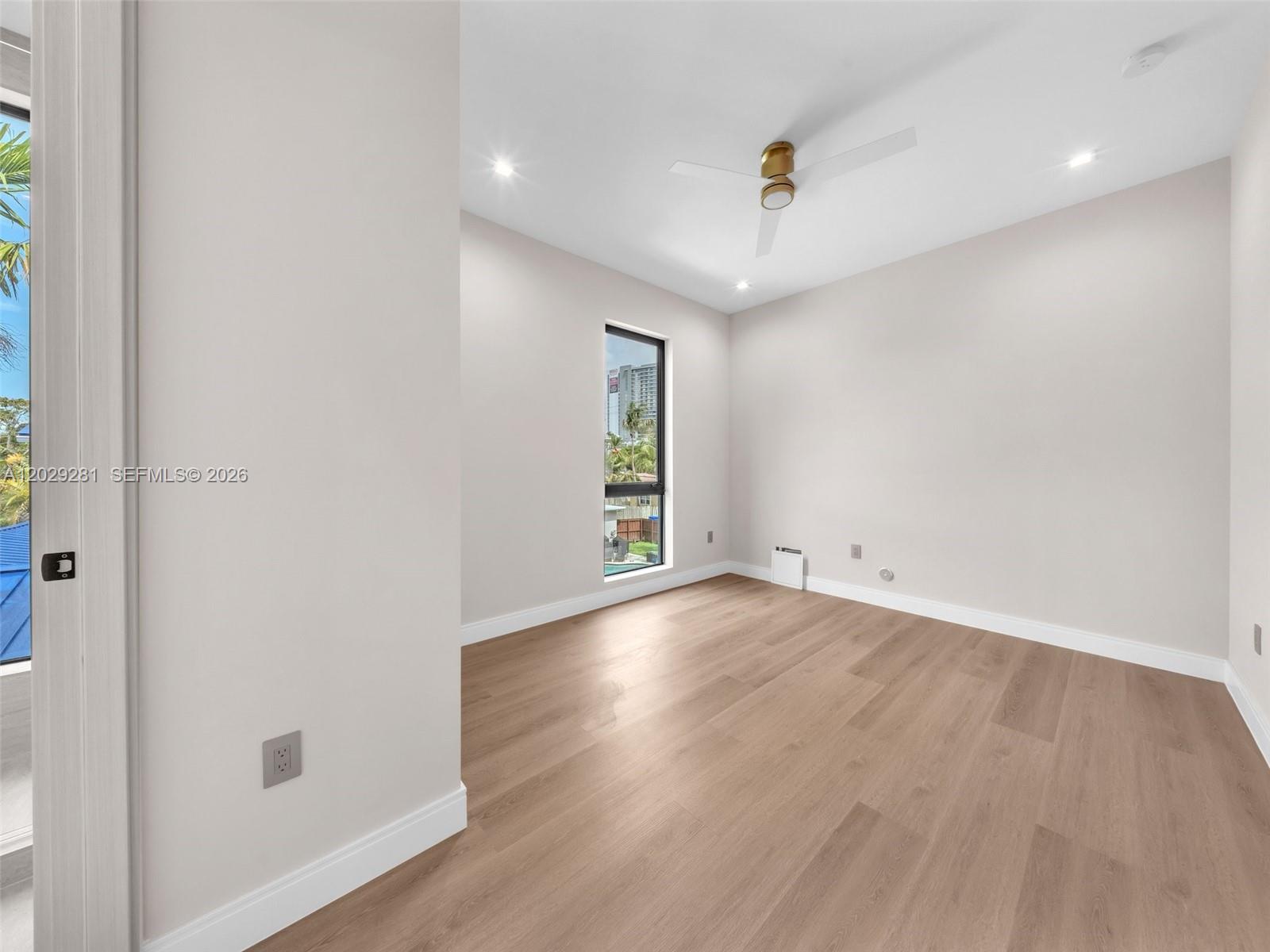 1637 Monroe Street Property Photo 40