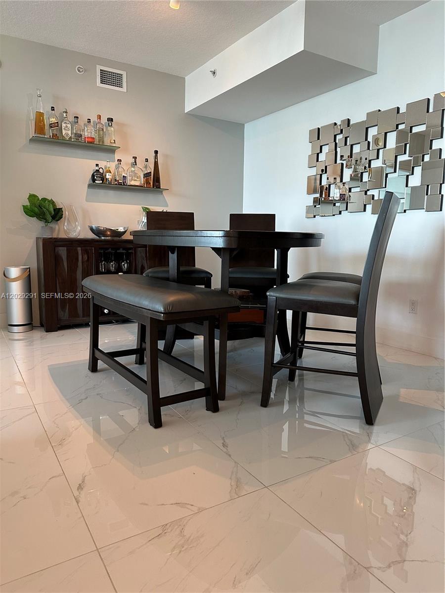 325 S Biscayne Boulevard 4119 Property Photo 5