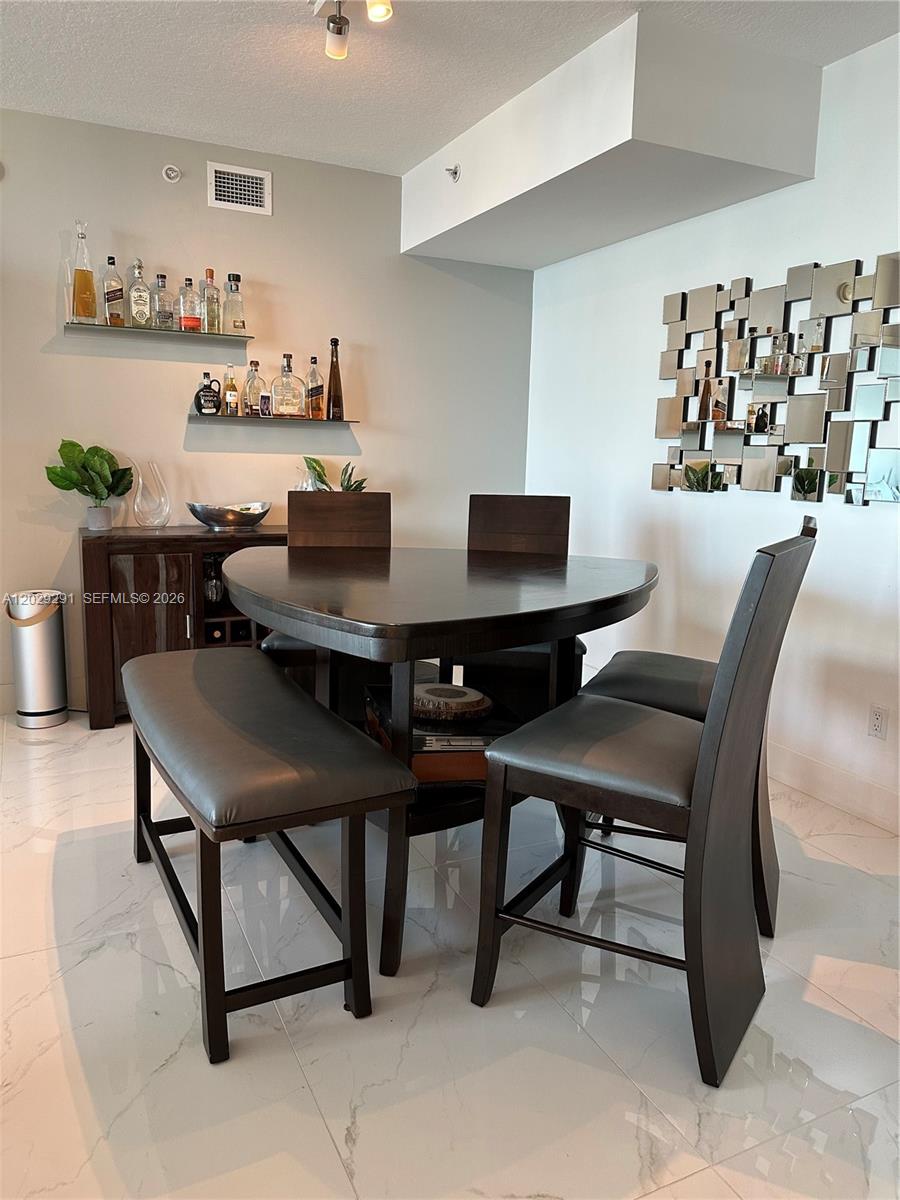 325 S Biscayne Boulevard 4119 Property Photo 6