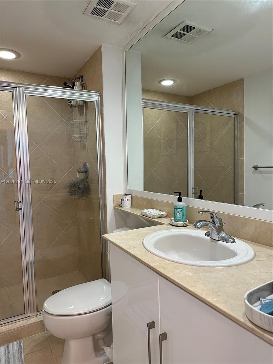 325 S Biscayne Boulevard 4119 Property Photo 8