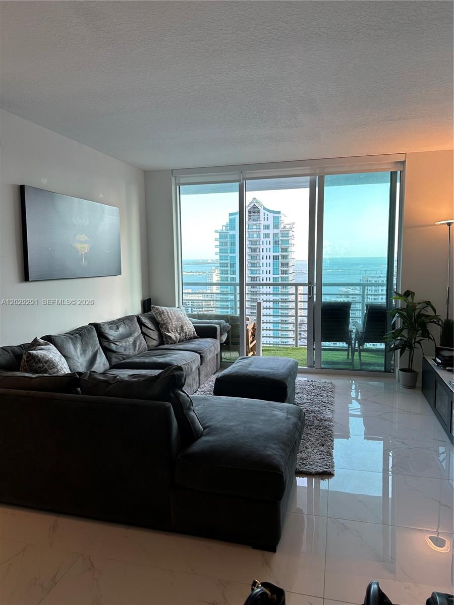 325 S Biscayne Boulevard 4119 Property Photo 12
