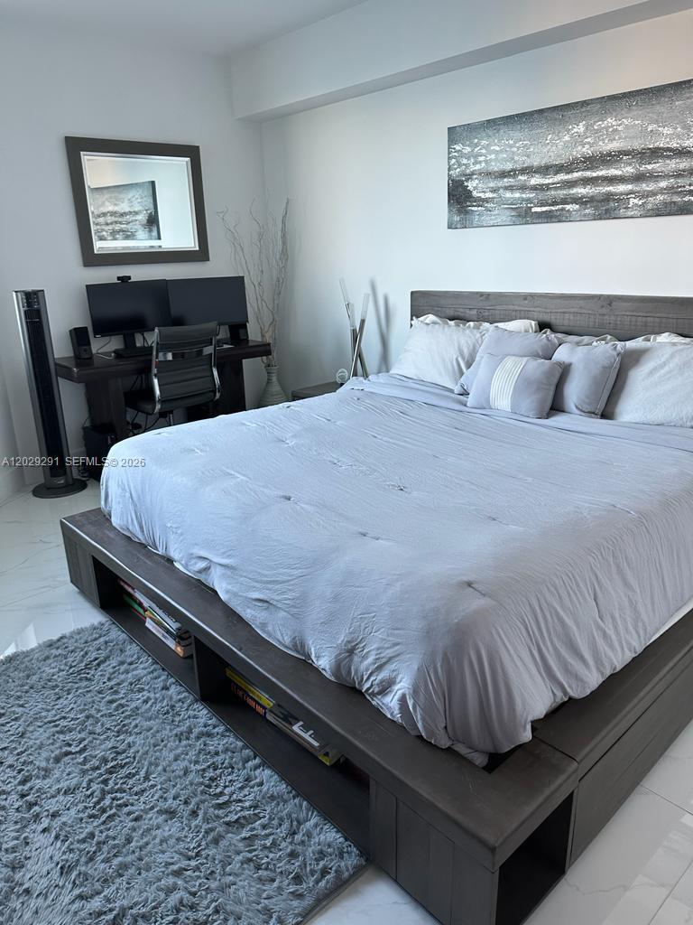 325 S Biscayne Boulevard 4119 Property Photo 18