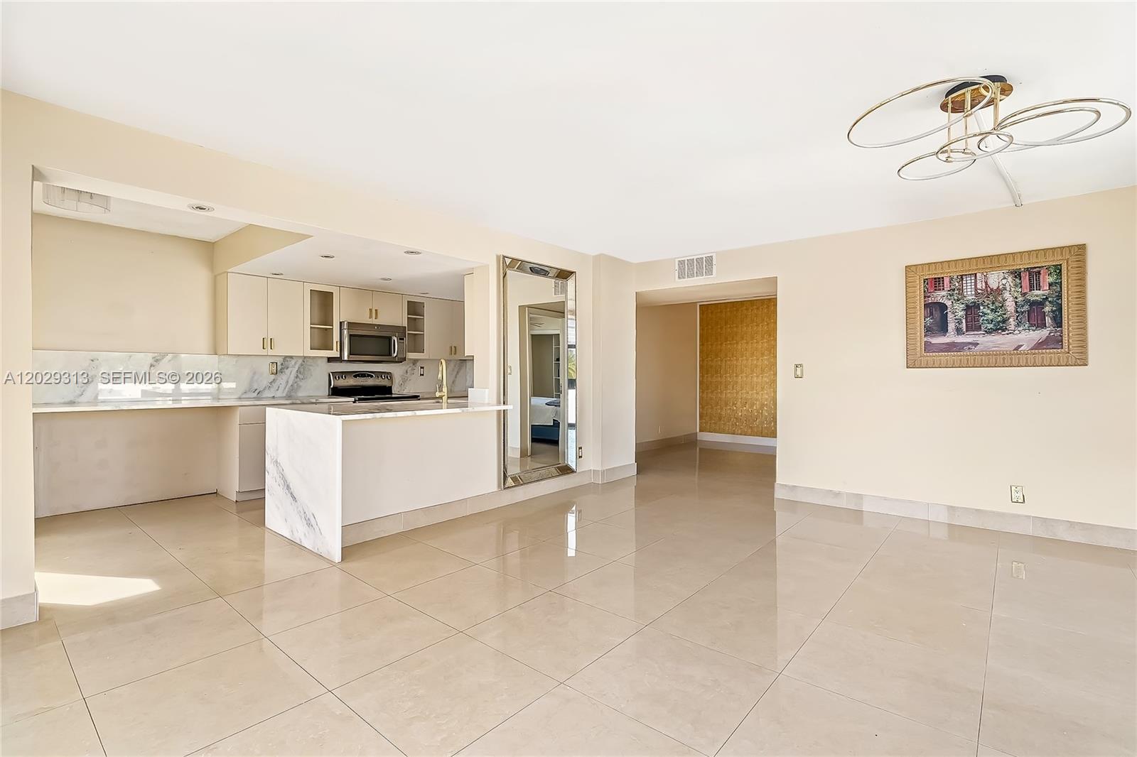 3031 N Ocean Boulevard 406 Property Photo 6