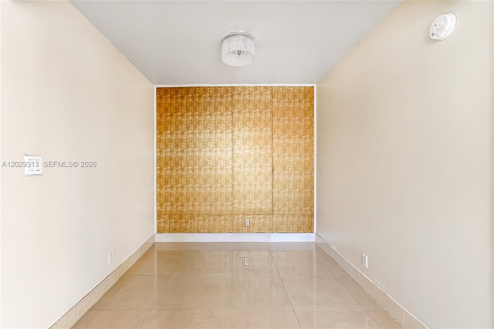 3031 N Ocean Boulevard 406 Property Photo 19