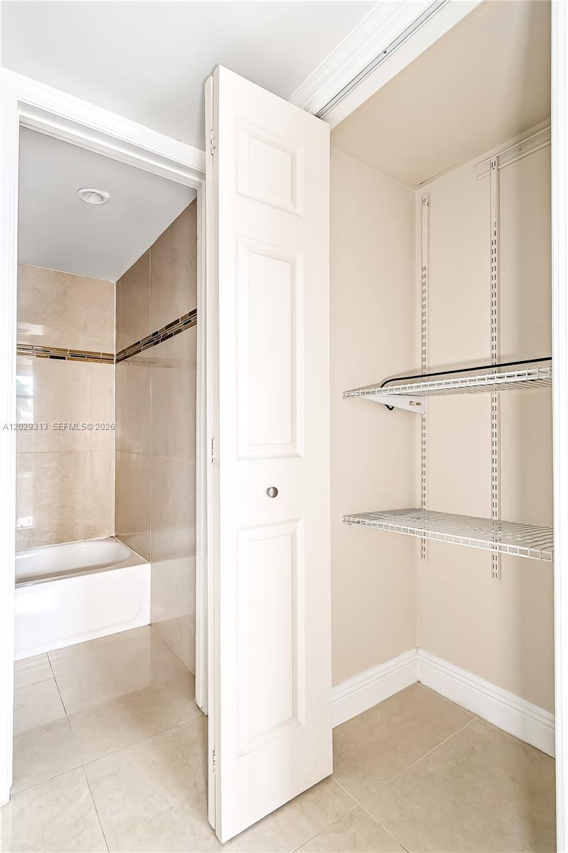 3031 N Ocean Boulevard 406 Property Photo 31
