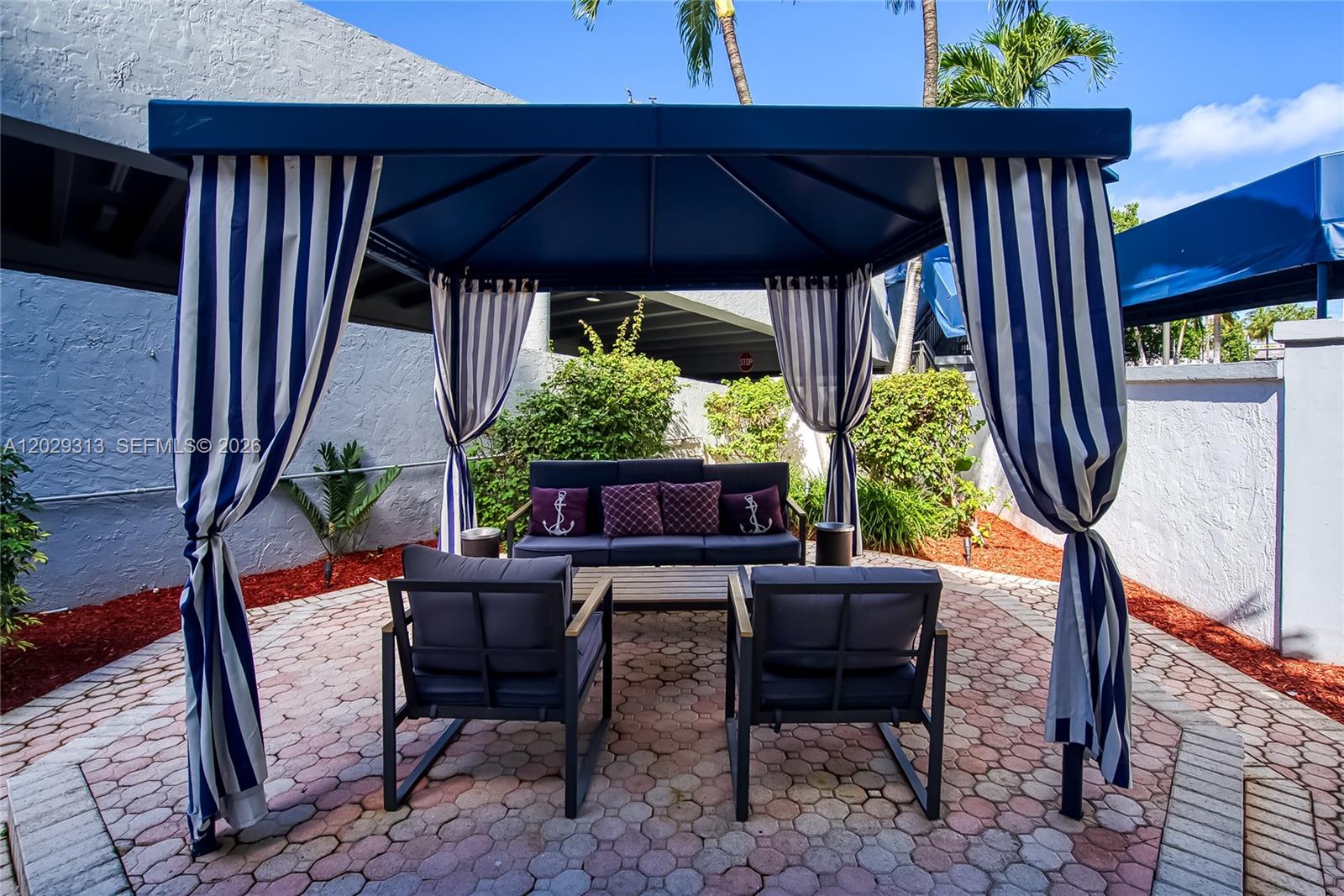 3031 N Ocean Boulevard 406 Property Photo 45