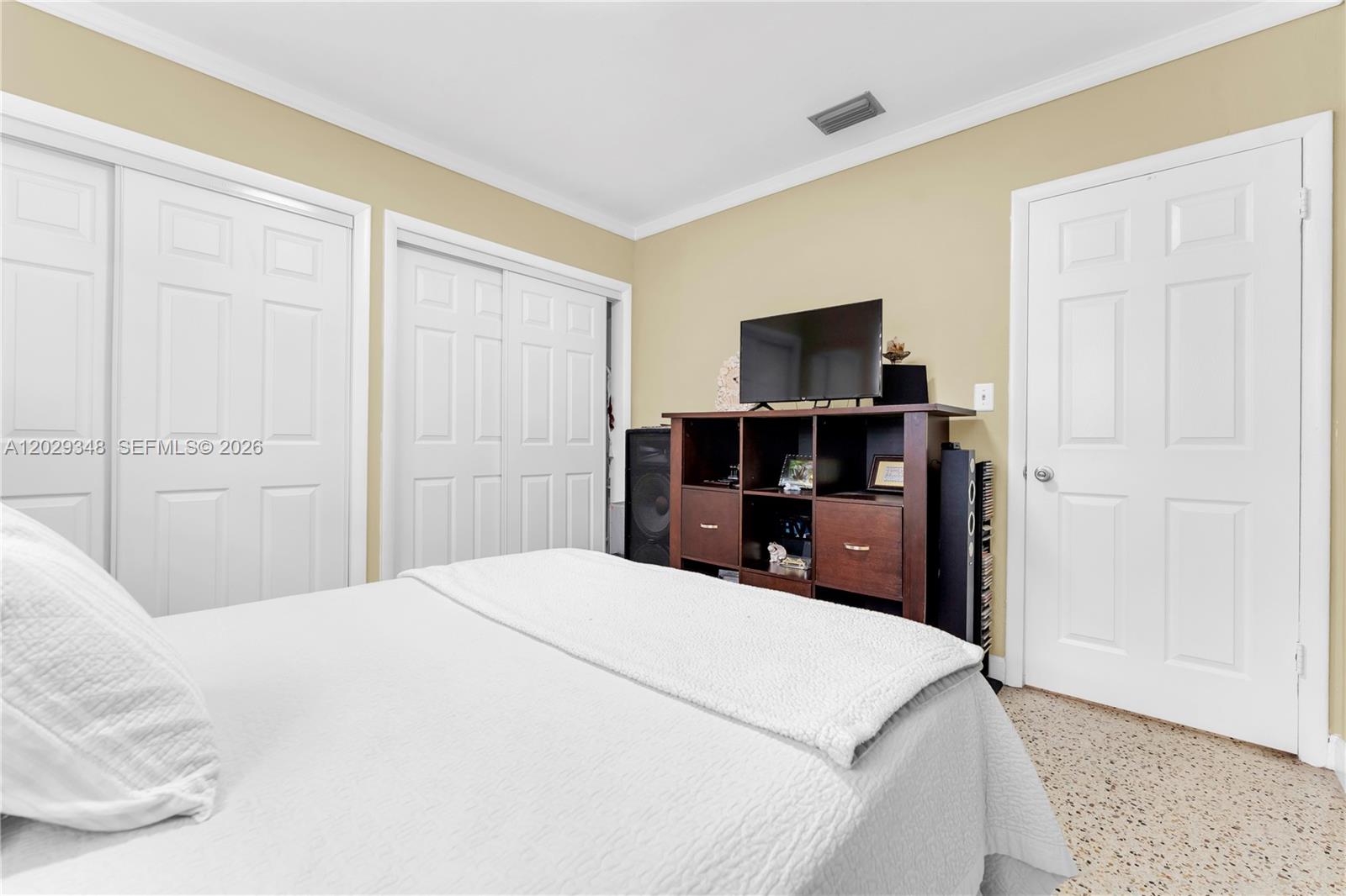 884 W 72nd Place Property Photo 34