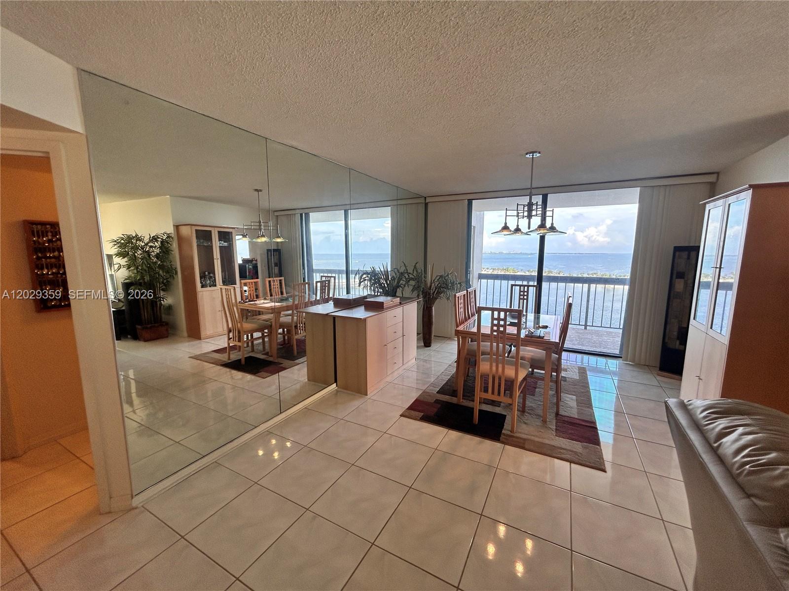2333 Brickell Avenue 1402 Property Photo 3